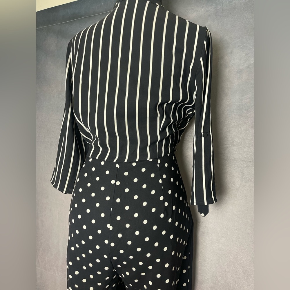 Black and white striped polka dot jumpsuit size small - Picture 4 of 6